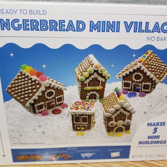 - Build your very own Gingerbread House & or a Village, everything included - Picture 4 of 9
